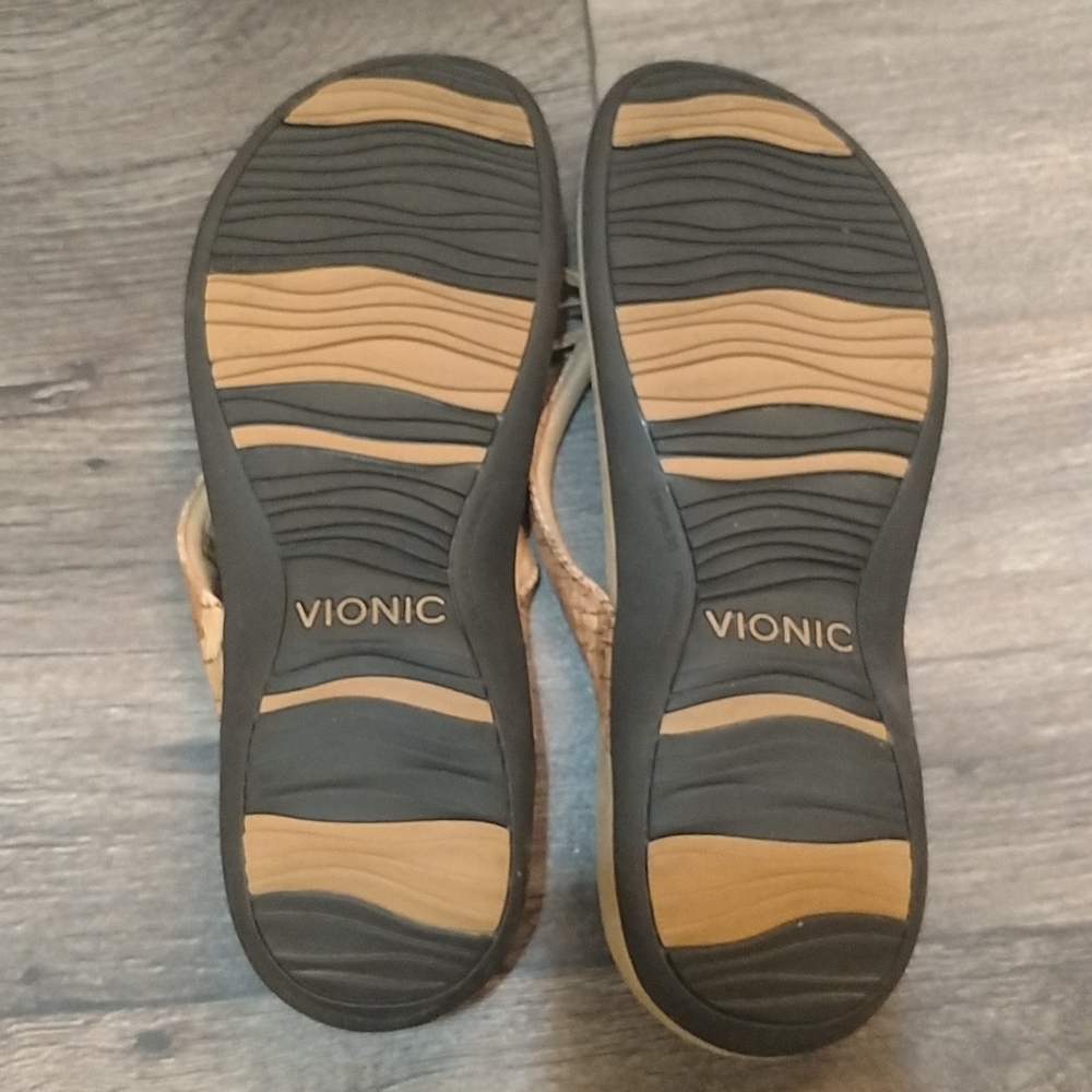 Tan sandals - Picture 3 of 5